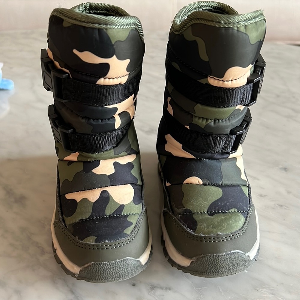 Toddler snow boots